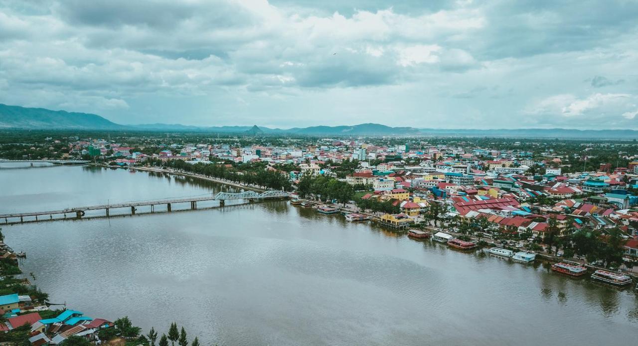Makk Hotel Кампот Екстер'єр фото