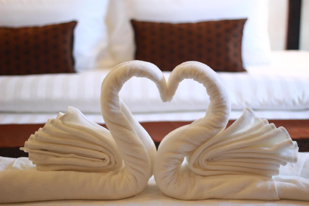Makk Hotel Кампот Екстер'єр фото